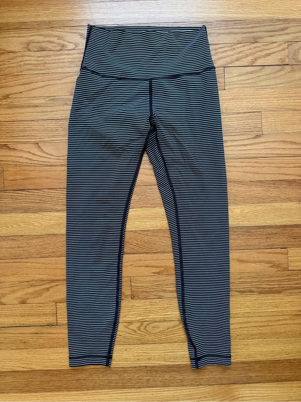 Lululemon Black & White Striped Leggings Size 6